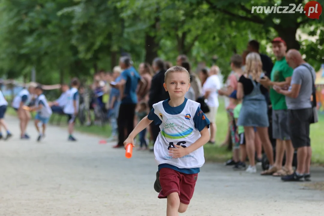 Sztafety szkolne w ramach 24h Rawickiego Festiwalu Sportu