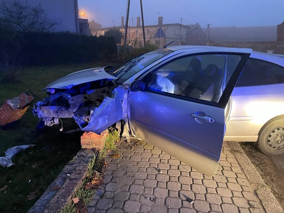 Mężczyzna roztrzaskał auto w Zaborowicach