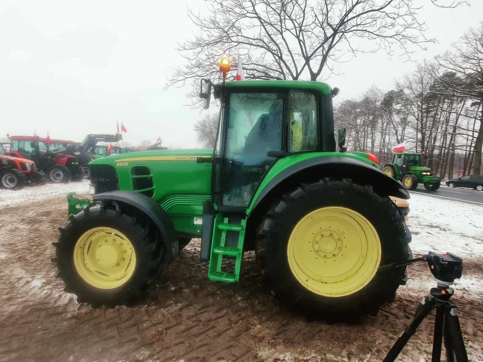 Jarocińscy rolnicy jadą na blokadę drogi do Gołuchowa