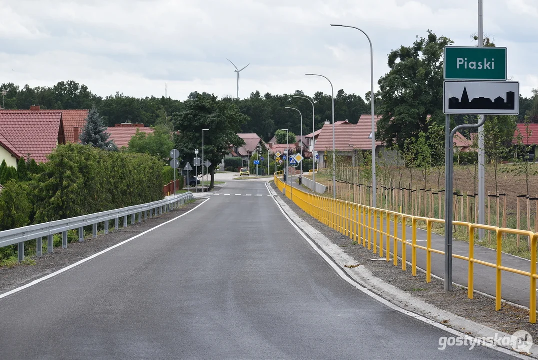 Otwarcie ulicy Drzęczewskiej w Piaskach i nowej świetlicy wiejskiej w Drzęczewie Drugim