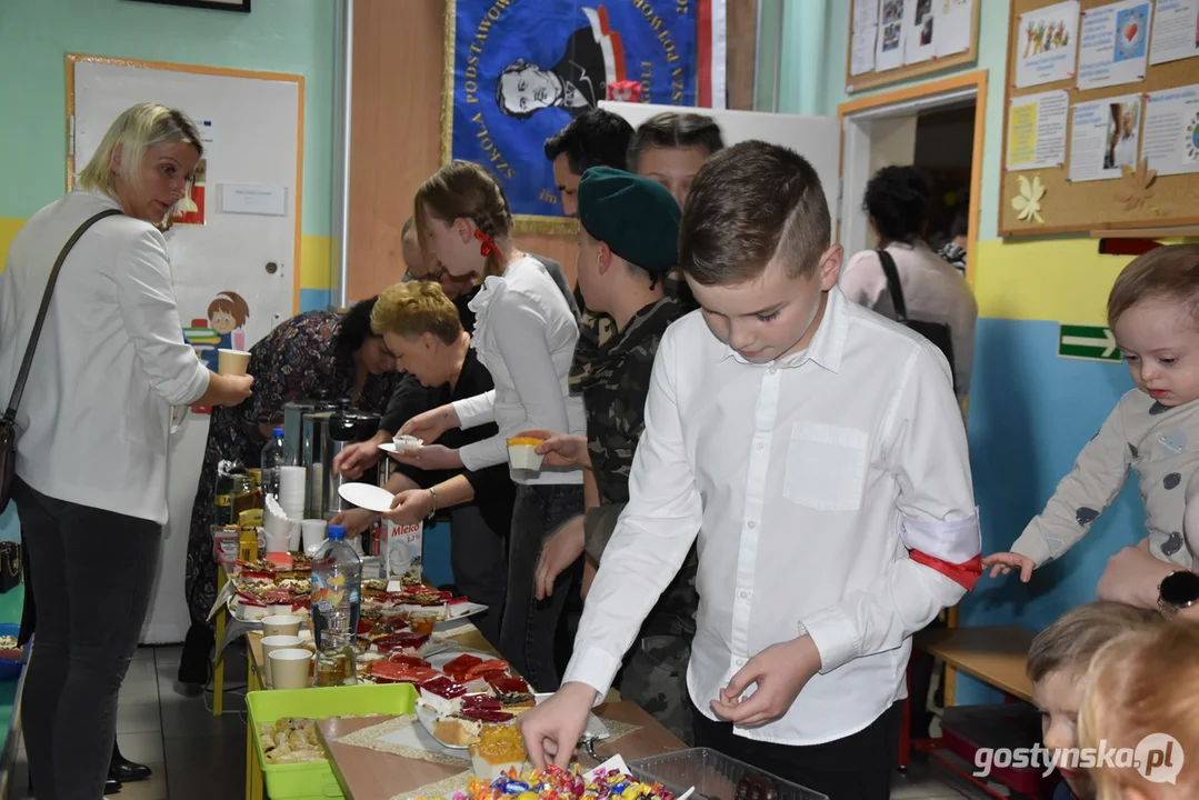 Wieczornica ze Świtezianką - patriotycznie w Szkole Podstawowej w Goli