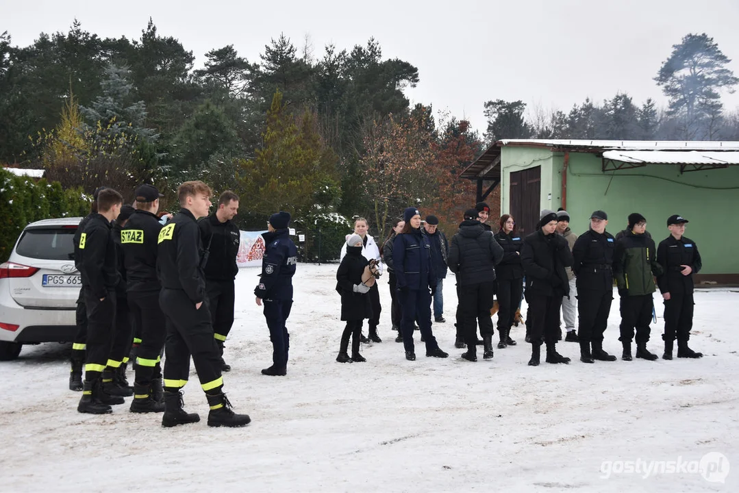 Mikołajkowy Charytatywny Marsz Nordic Walking „Idziemy dla Julki”