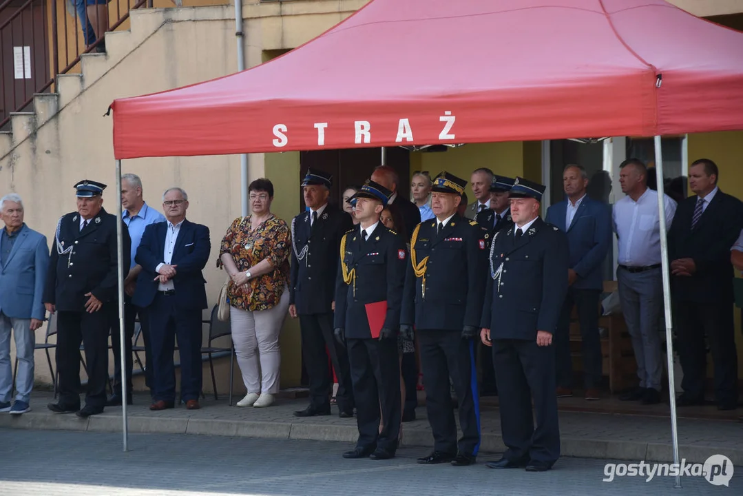 Przekazanie wozu strażackiego dla jednostki OSP w Pogorzeli