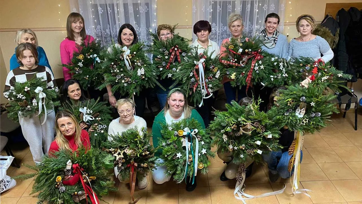 Świąteczne tradycje w Grabonogu. Powstały piękne wianki i ozdoby - Zdjęcie główne