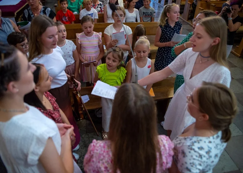 Pożegnanie wikariusza o. Radomira Buchcika w Choczu