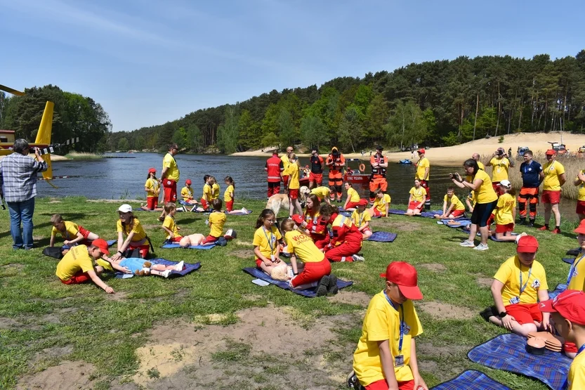 WOPR Gołuchów i OSP Chocz na pikniku służb ratowniczych w Kobylej Górze