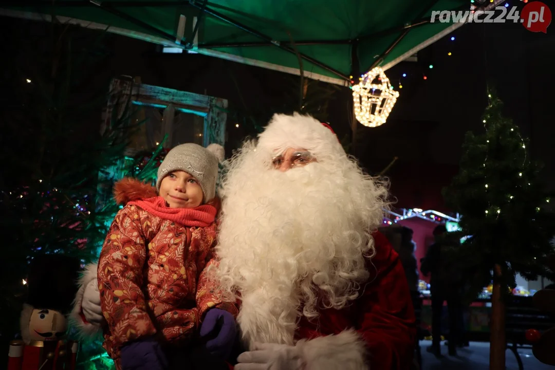 Spotkanie ze Świętym Mikołajem na Rawickim Jarmarku Bożonarodzeniowym