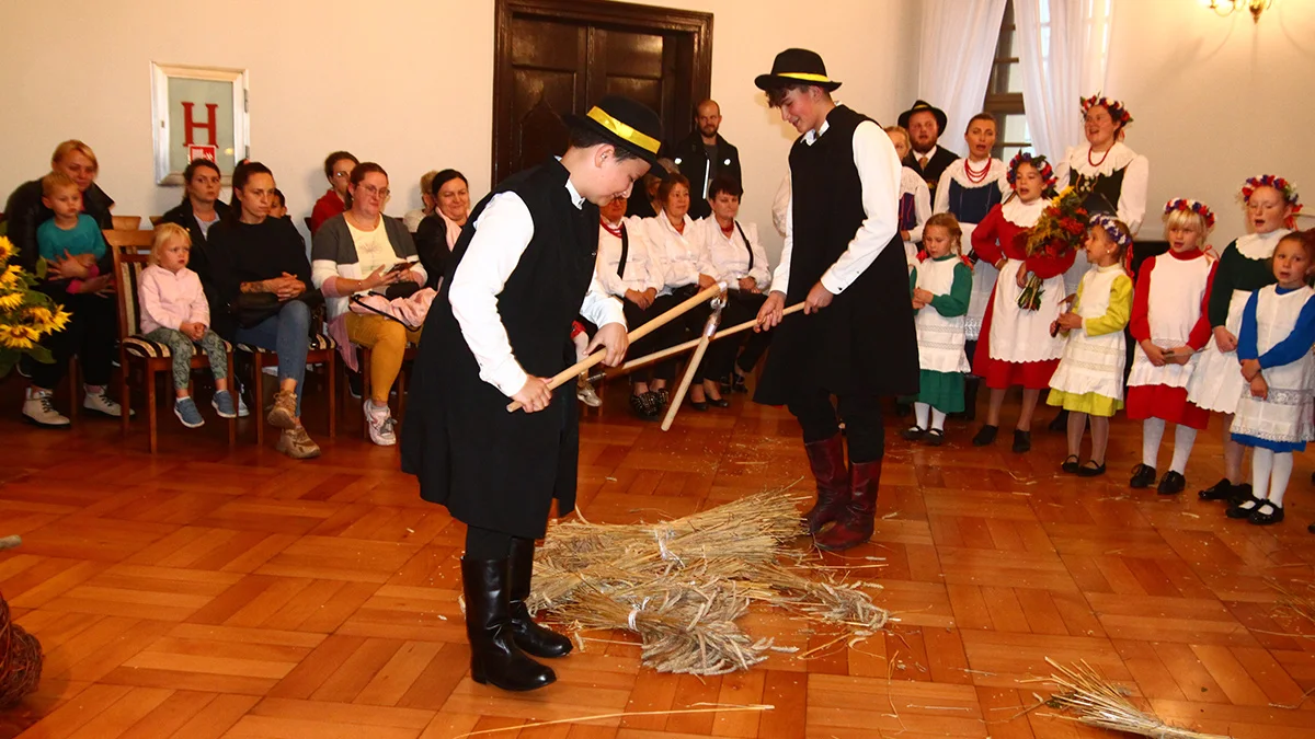 Żniwa dawniej i dziś - Festiwal tradycji hazackich - Zdjęcie główne