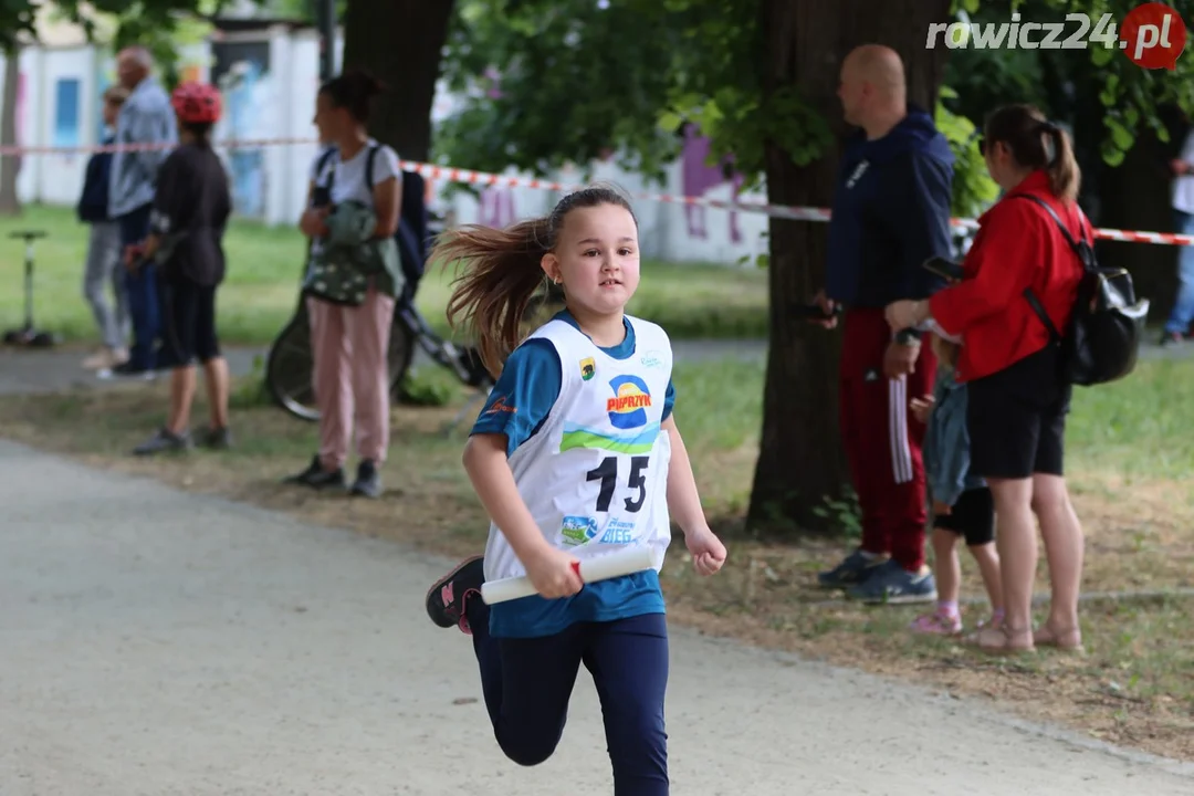 Sztafety szkolne w ramach 24h Rawickiego Festiwalu Sportu