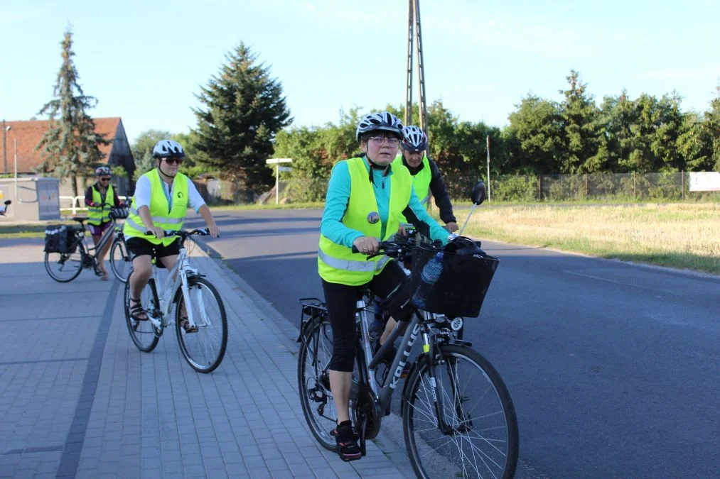 Rowerzyści z Jarocina wyruszyli w drogę na Jasną Górę