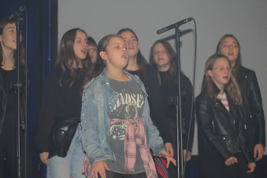 Koncert charytatywny dla Kariny Antczak z kiermaszem ciast