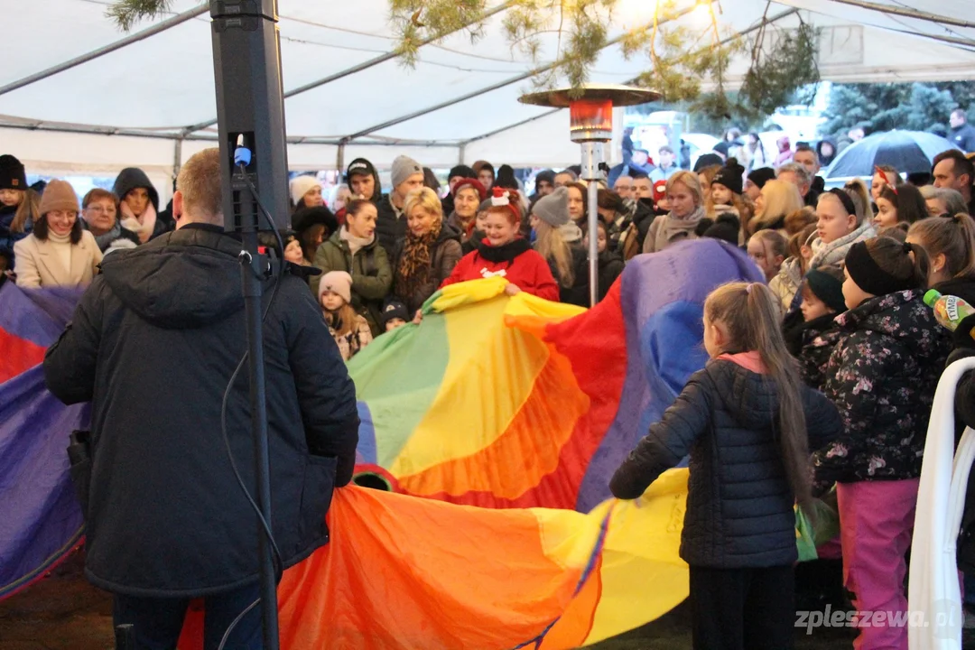 Jarmark Bożonarodzeniowy na osiedlu Piastowskim w Pleszewie [ZDJĘCIA] - Zdjęcie główne