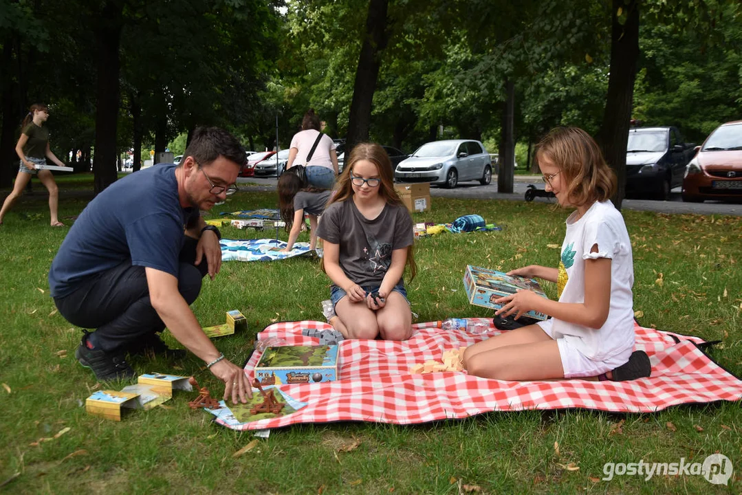 Planszówki pod chmurką - Lato z GOK Hutnik 2023