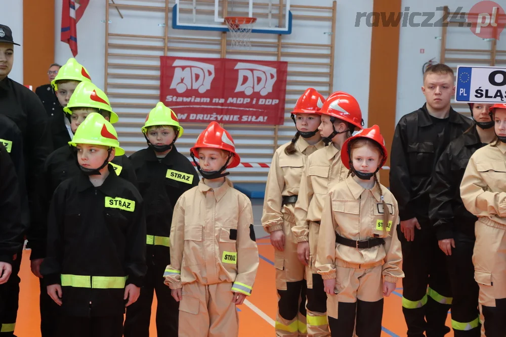 Halowe Młodzieżowe Zawody Sportowo-Pożarnicze w Szkaradowie