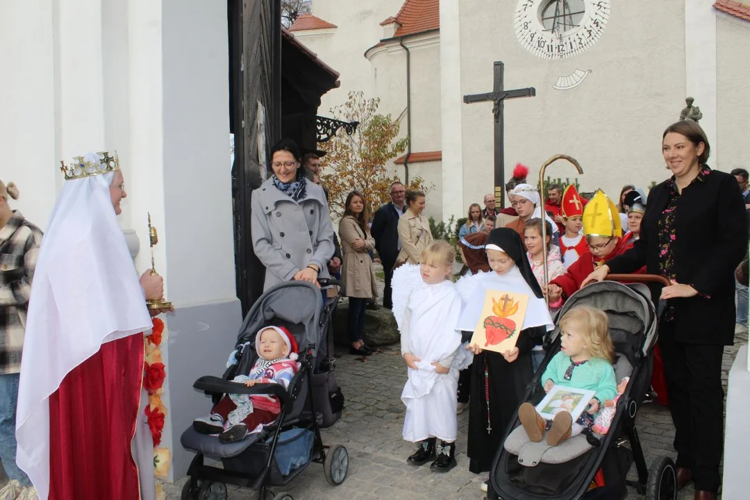 Marsz Wszystkich Świętych w parafii św. Marcina w Jarocinie