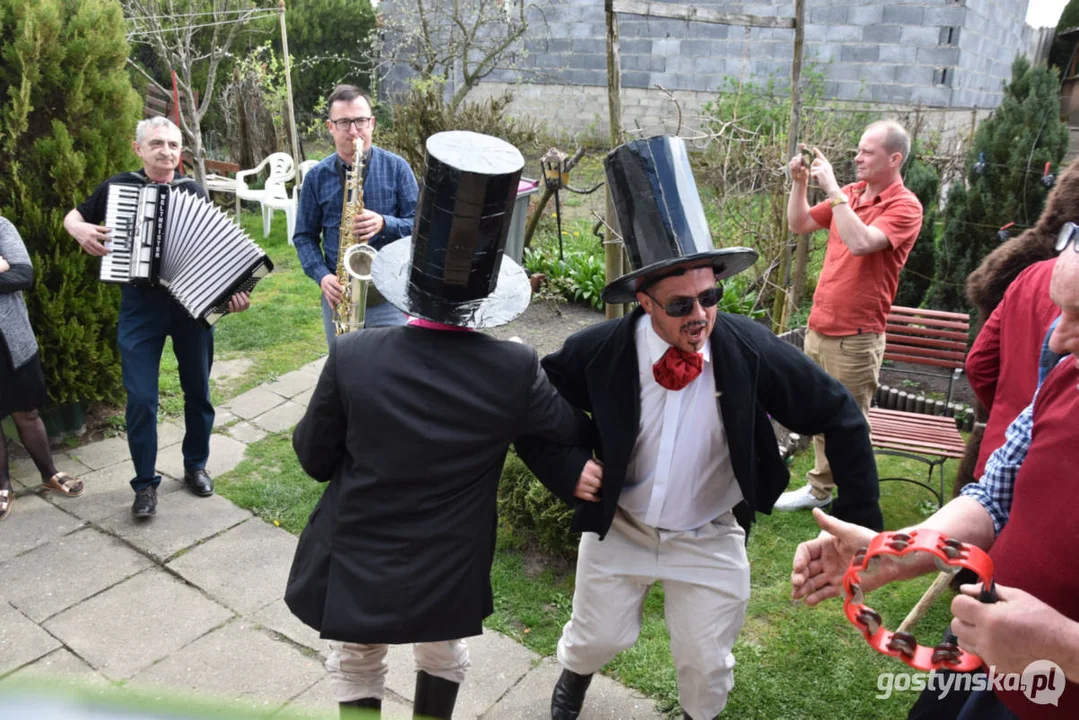 "Niedźwiedzie" wróciły do Zalesia - wesoły śmigus-dyngus