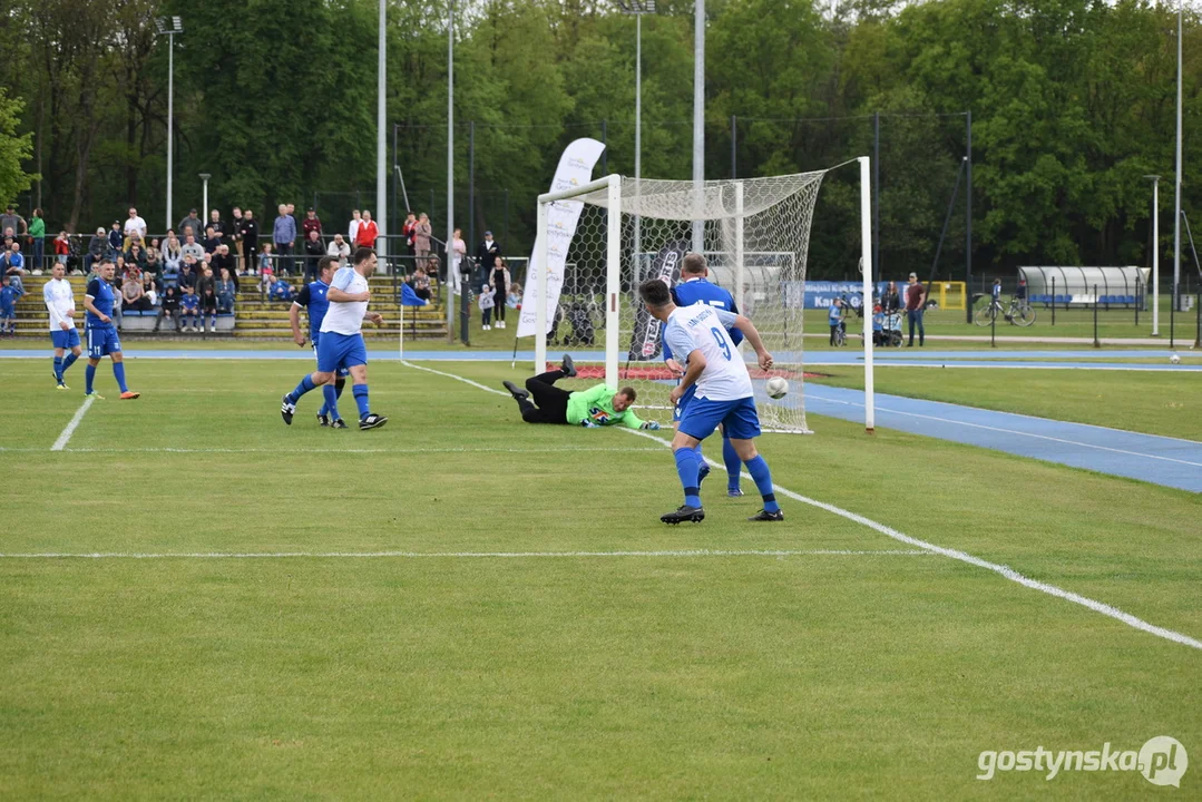 Mecz oldboyów Kani Gostyń i Lecha Poznań na 100-lecie Kani