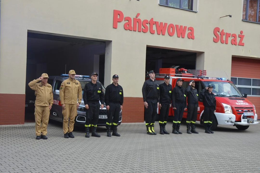 Rawiccy strażacy oddali hołd kolegom, którzy zginęli na służbie - Zdjęcie główne