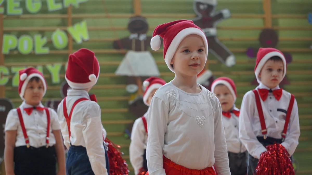 Mikołajkowy Przegląd Zespołów Tanecznych w Cielczy