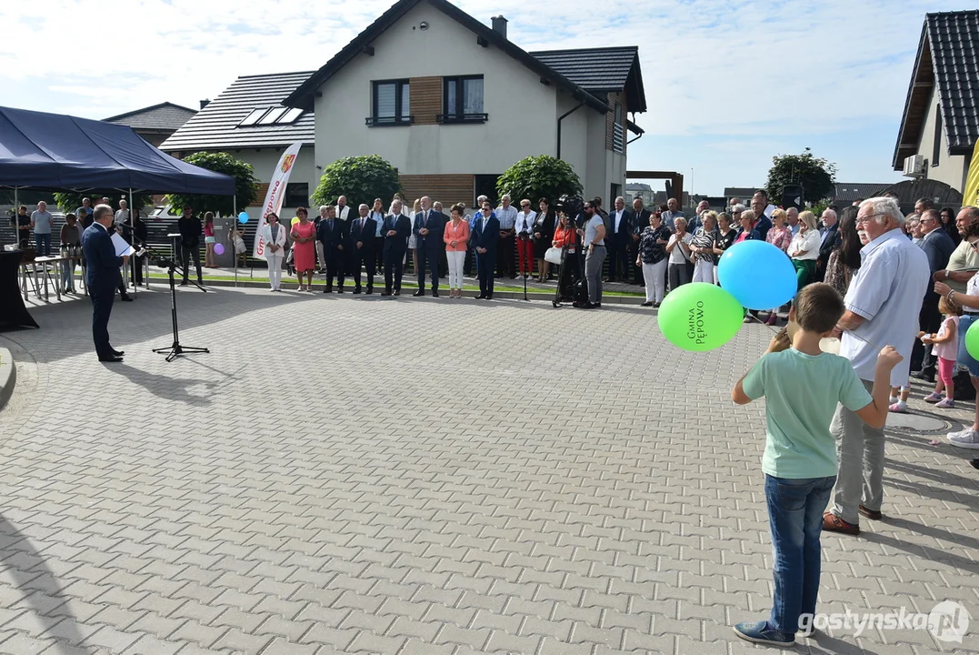 Oddanie do użytku ulic Wiejskiej, Rolniczej i Ogrodowej w Pępowie oraz kanalizacji sanitarnej i drogi w Babkowicach