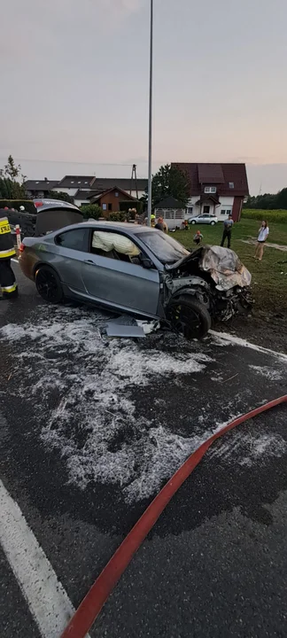 W Gizałkach zderzyły się dwa auta