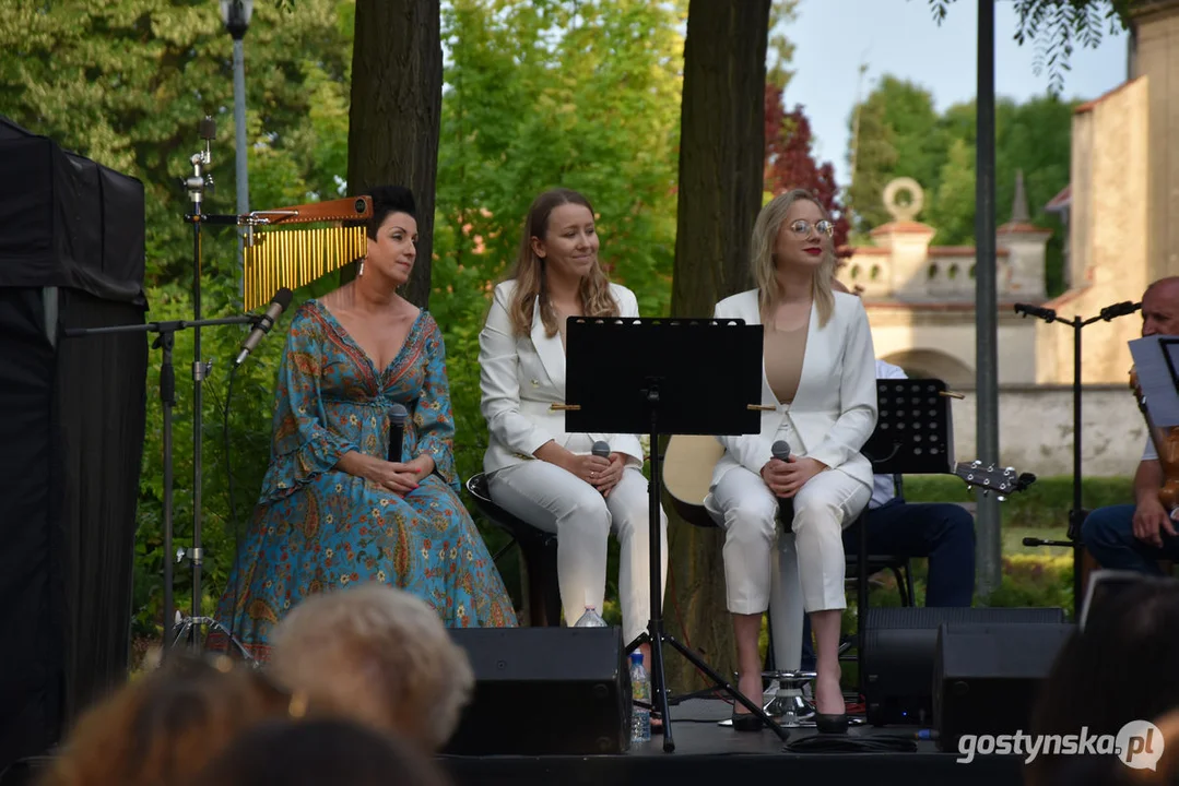 Fontanna pełna muzyki - jubileuszowy koncert zespołu Trio w Borku Wlkp.