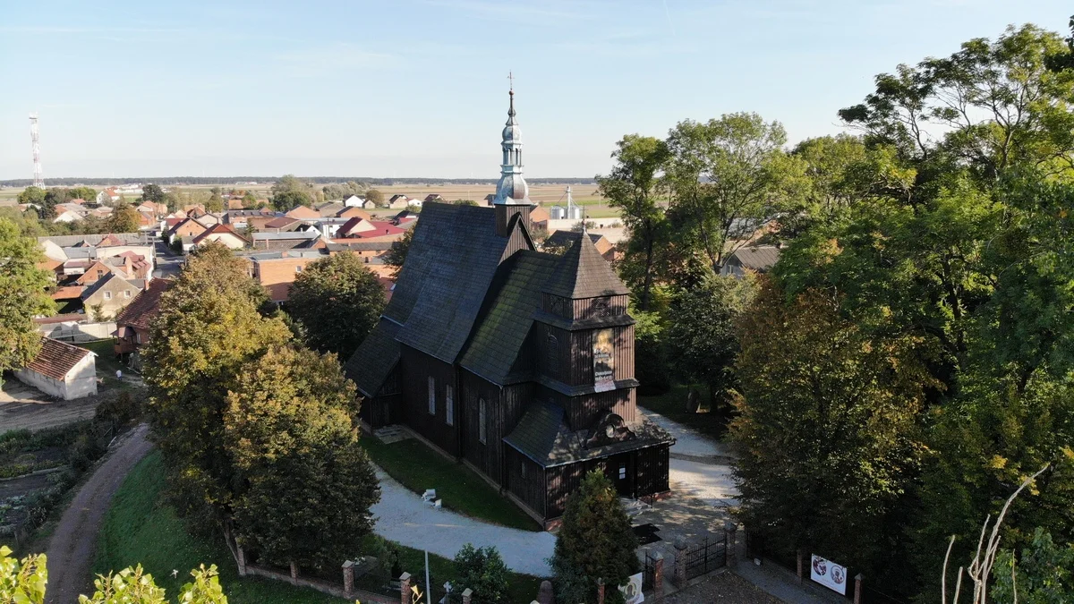 Kościół pw. św. Michała Archanioła w Domachowie najstarszym drewnianym kościołem w Polsce