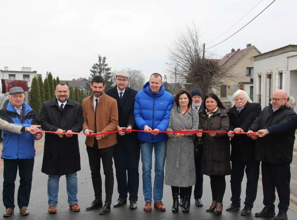Zakończyła się przebudowa drogi powiatowej Żerków - Bieździadów [ZDJĘCIA] - Zdjęcie główne