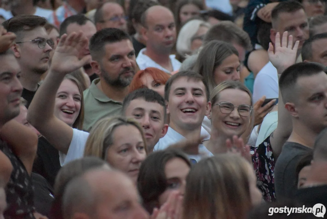 Dożynki powiatowe 2024 na Świętej Górze - koncert zespołu Baciary