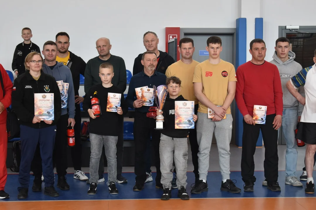 Druhowie rywalizowali przy stołach. Sportowe emocje w Gizałkach