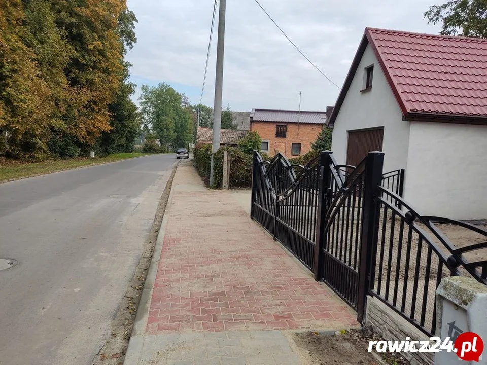 Nowe chodniki w bojanowskich sołectwach - Zdjęcie główne