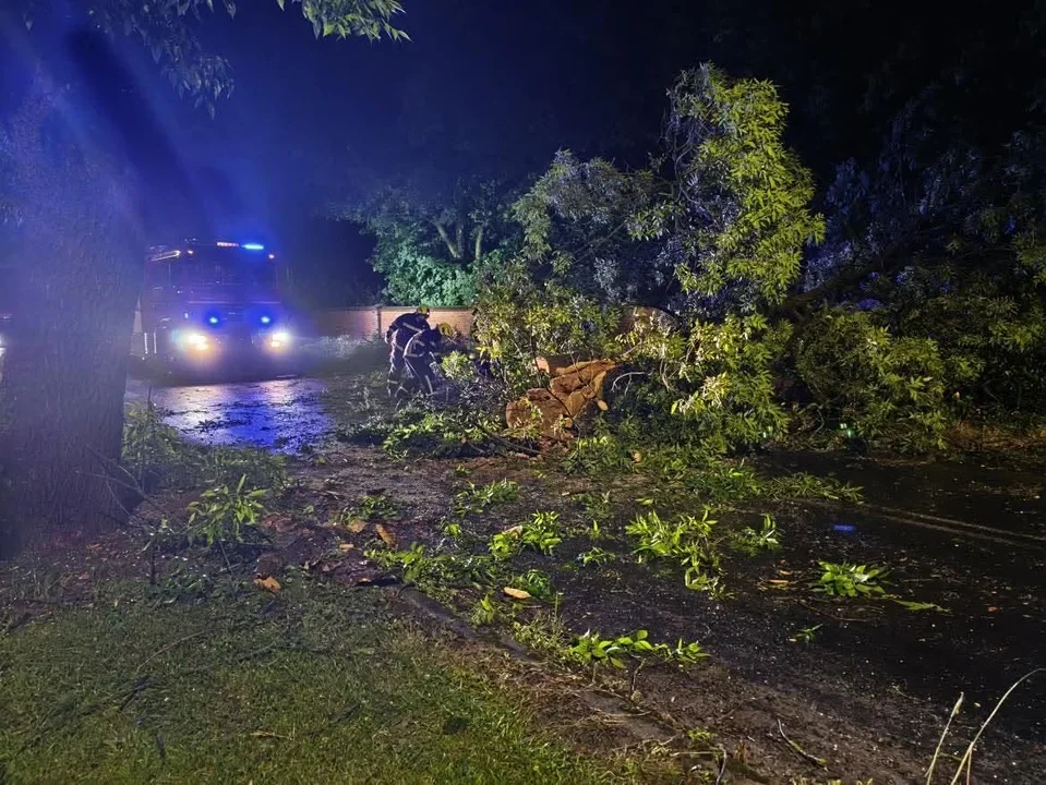Ewakuacja harcerzyi usuwanie skutków nocnej nawałnicy