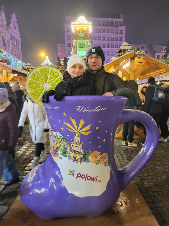 Dekorowali bombki, zwiedzili stadion i jarmark bożonarodzeniowy