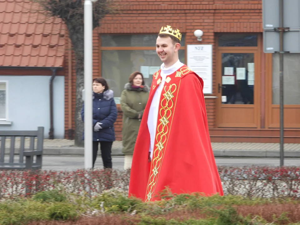 Orszak Trzech Króli i koncert kolęd w kościele w Piaskach Wlkp.