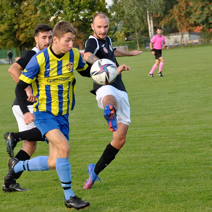 Czarni Dobrzyca - Stal Pleszew 0:2