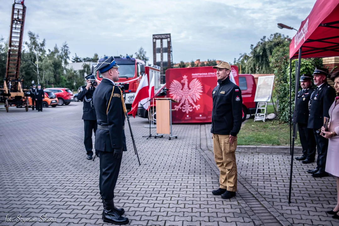 Krotoszyn. Przekazanie wozu pożarniczego