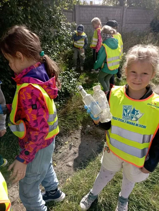 Sprzątanie świata - przedszkole w Mieszkowie