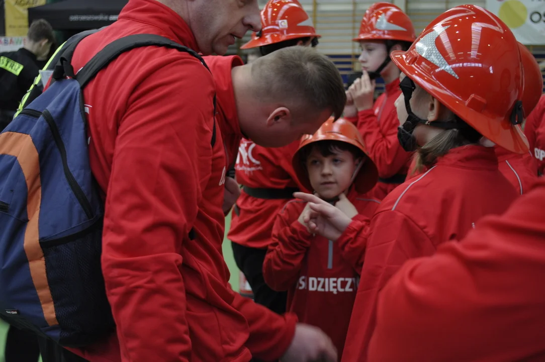 OSP Dzięczyna na Halowym Turnieju Sportowo-Pożarniczym MDP w Ostrzeszowie