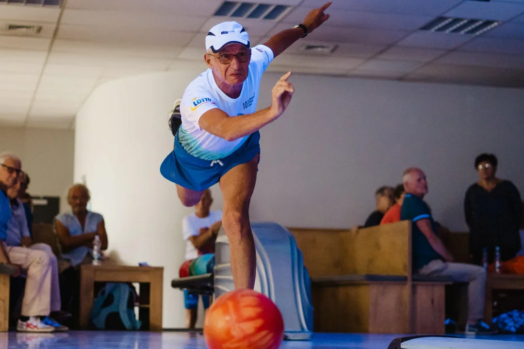 XVII Spartakiada Seniorów w Poznaniu. Tenis, szachy, biegi i spływ kajakowy - Zdjęcie główne