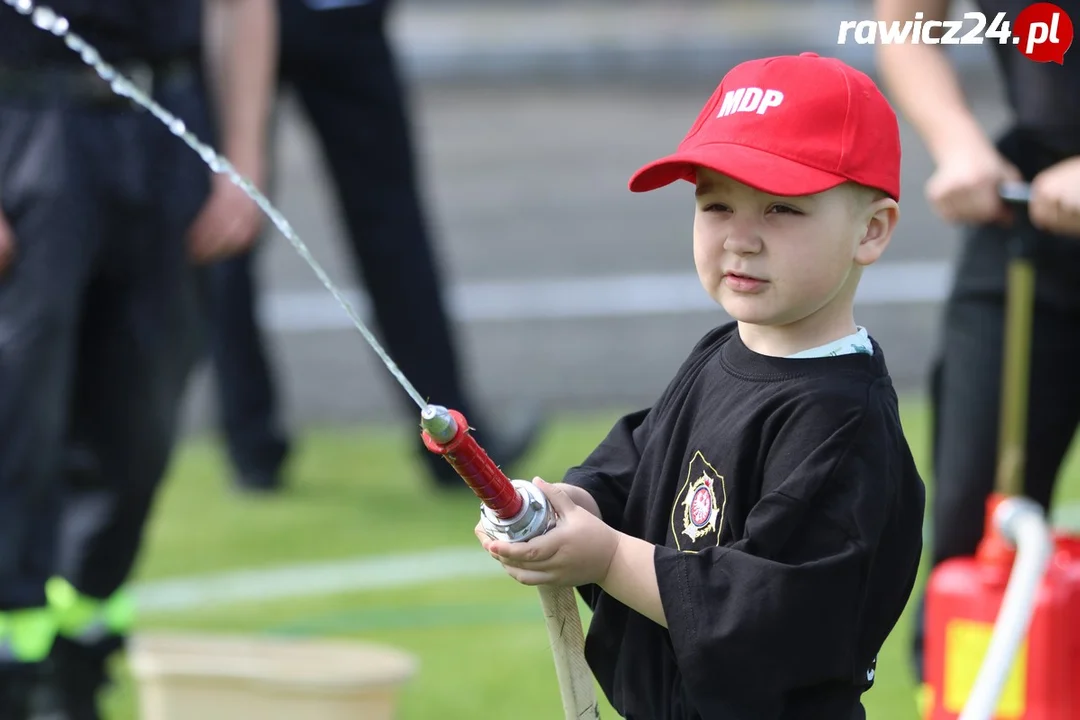 Dziecięce Drużyny Pożarnicze na zawodach w Miejskiej GórceDziecięce Drużyny Pożarnicze na zawodach w Miejskiej Górce