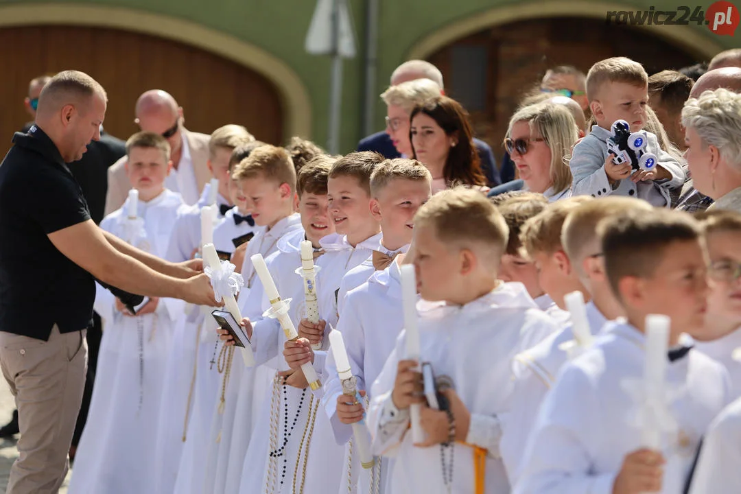 Pierwsza Komunia Święta w "białym" kościele