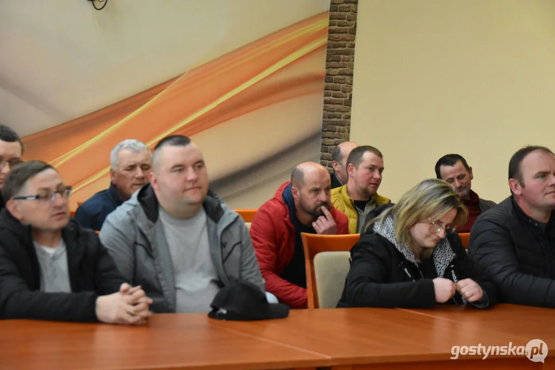 Protest dostawców mleka do Spółdzielni Mleczarskiej w Gostyniu