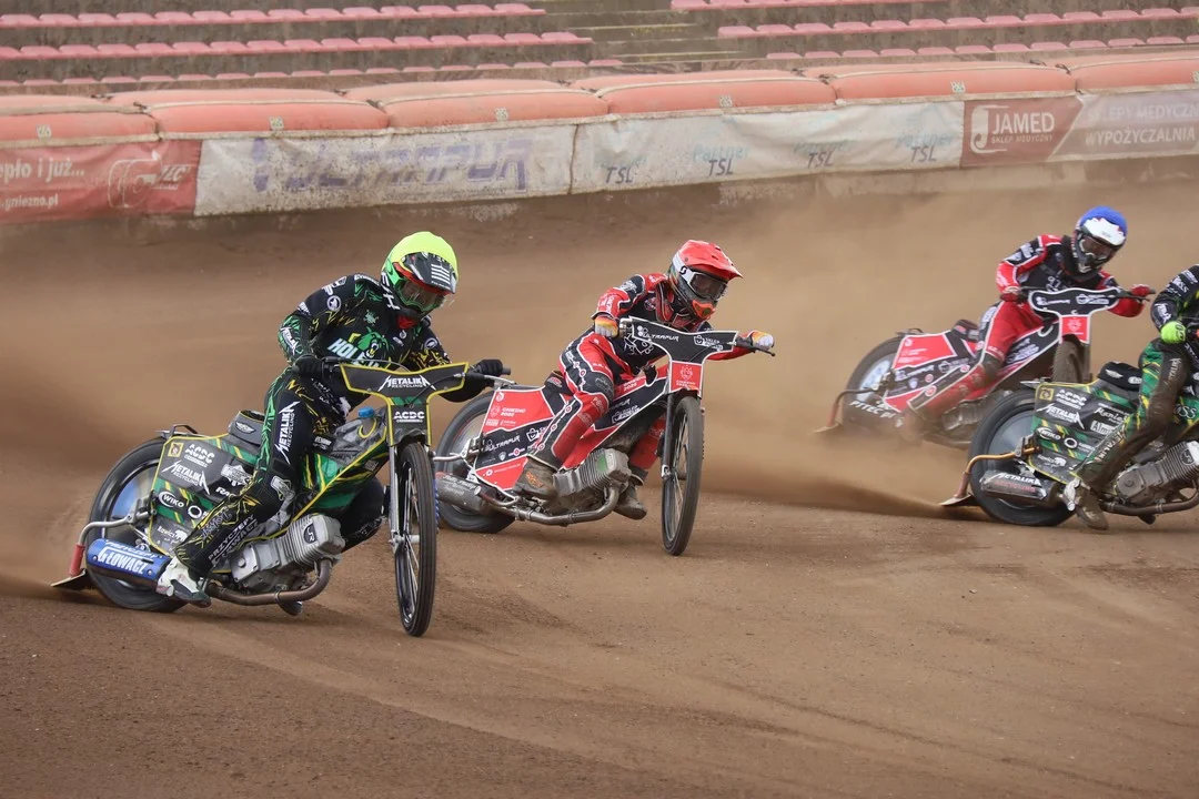 Start Gniezno - Metalika Recycling Kolejarz Rawicz