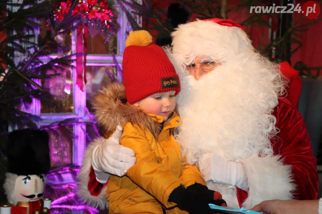 Spotkanie ze Świętym Mikołajem na Rawickim Jarmarku Bożonarodzeniowym