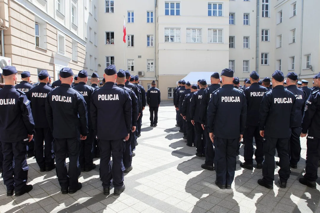 Ślubowanie nowych policjantów