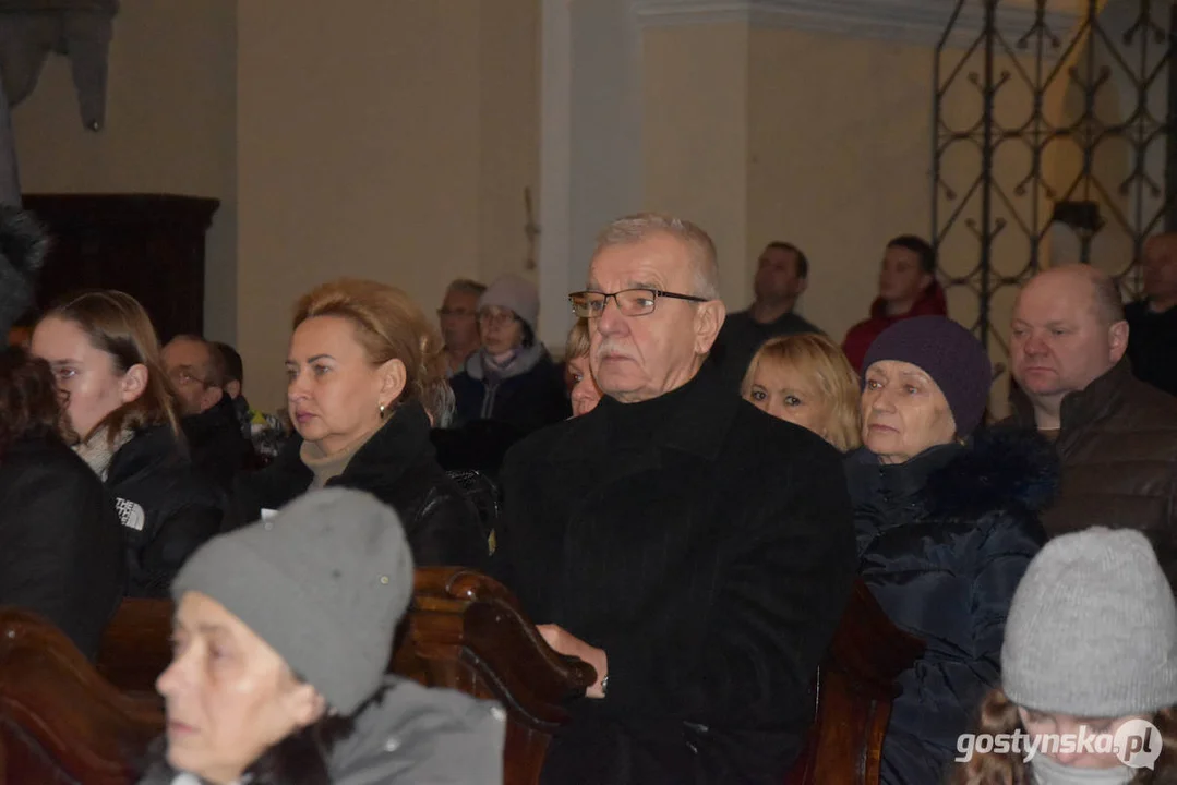 Chór Słowiki 60 - koncert kolęd w kościele na Zdzieżu w Borku Wlkp.