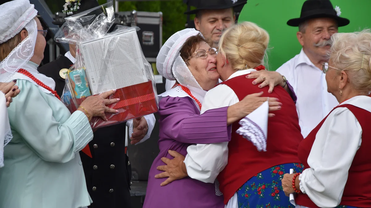 Wyściskani, wycałowani, przytulani, rozśpiewani. 50-lecie Zespołu Regionalnego Borkowiaki - Zdjęcie główne