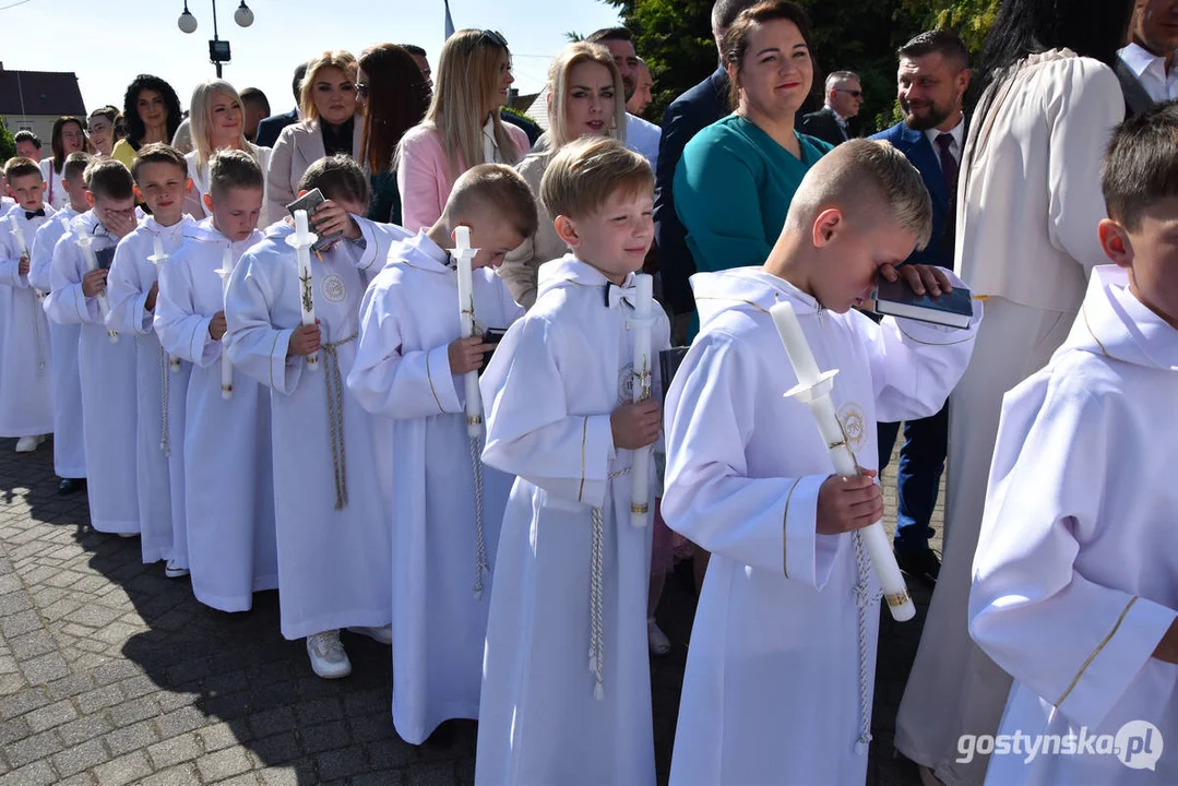 Sakrament I Komunii Świętej w parafii w Pogorzeli