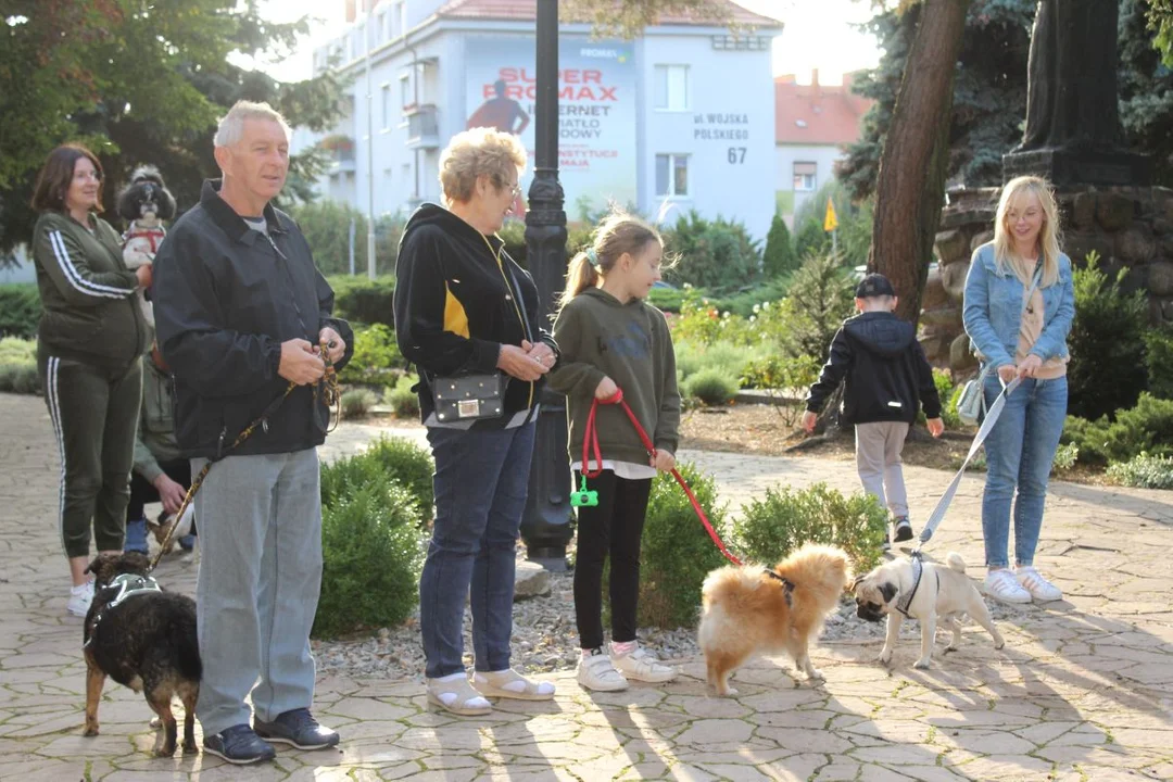 U franciszkanów w Jarocinie z okazji odpustu błogosławiono zwierzęta