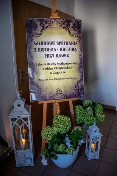 „Salonowe Spotkania z Historią i Kulturą przy Kawie”